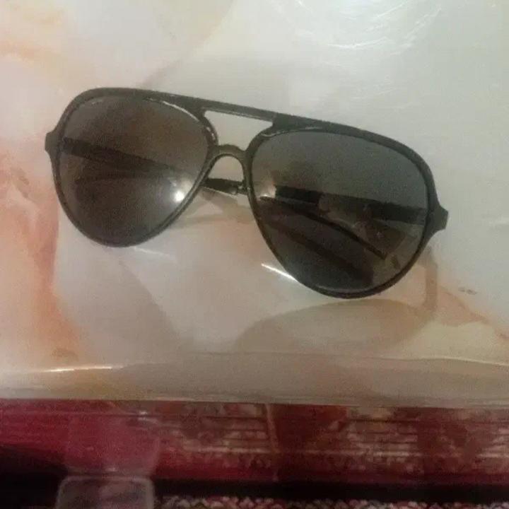 عینک آفتابی بشرط