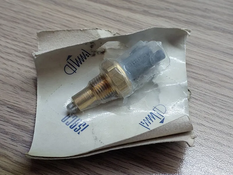 فشنگی دنده عقب پژو 206 207 بیترون ایتالیا