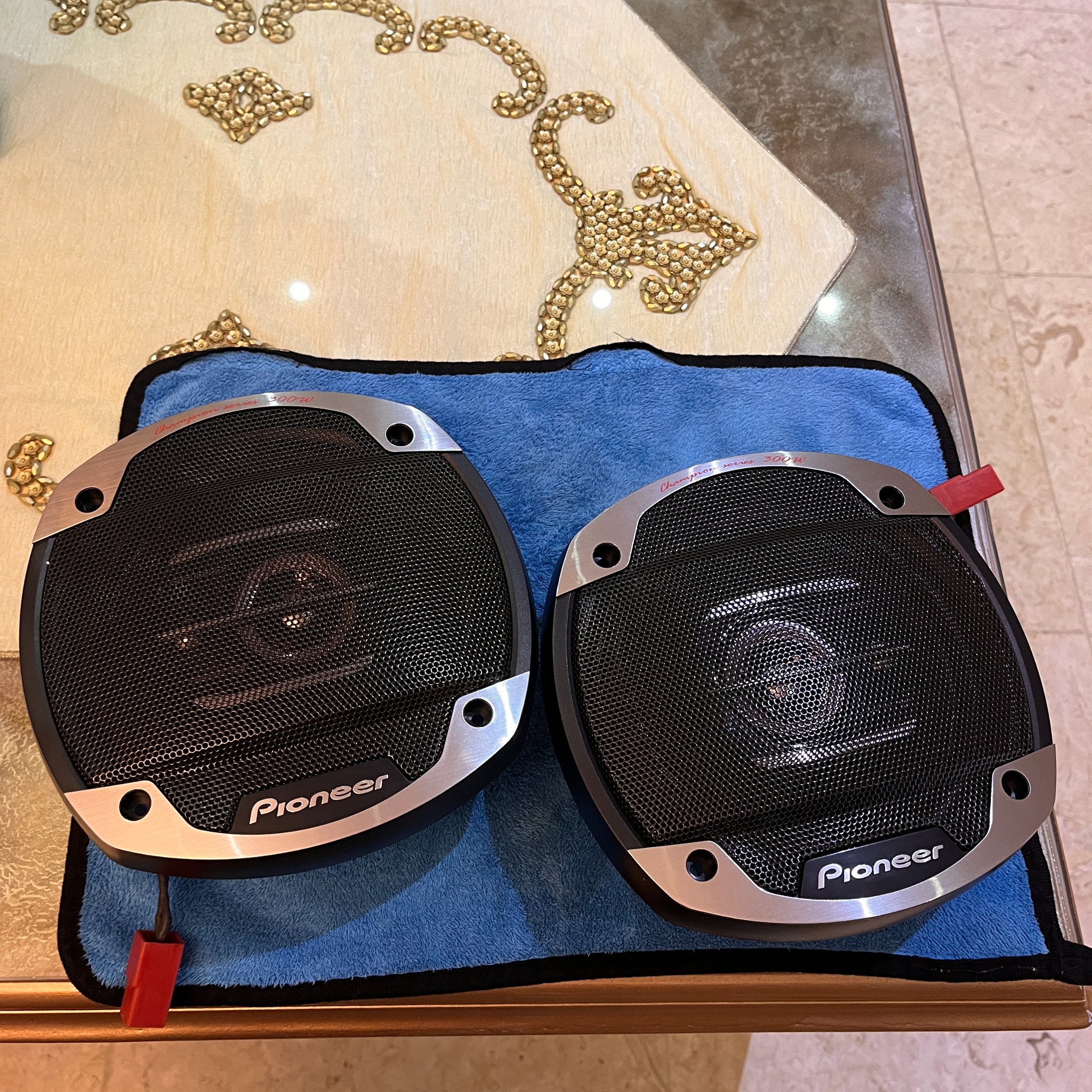 باند 1675 V2 پایونیر در حد