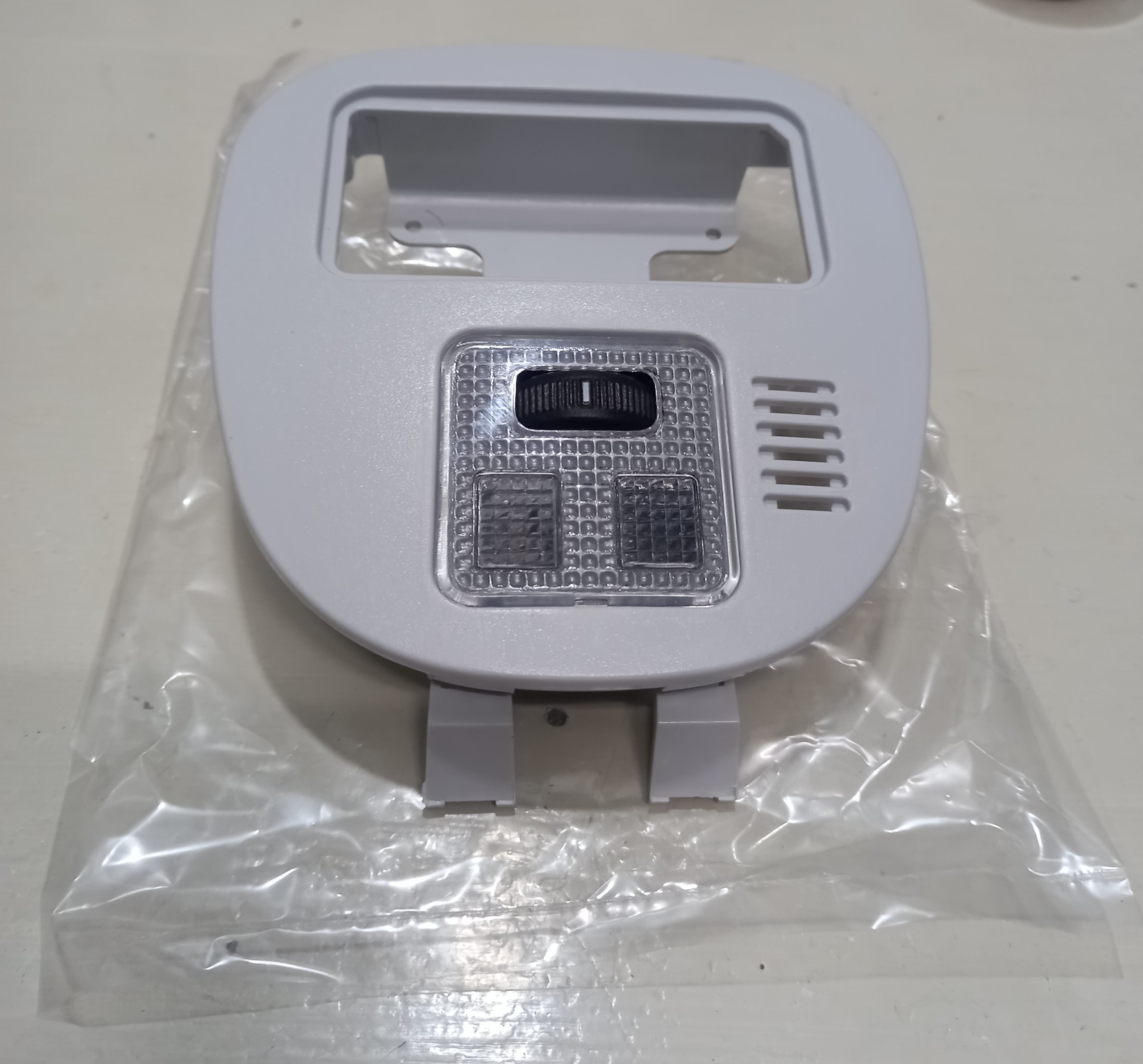 چراغ سقف با جای میکروفن پژو 206 با چراغ مطالعه