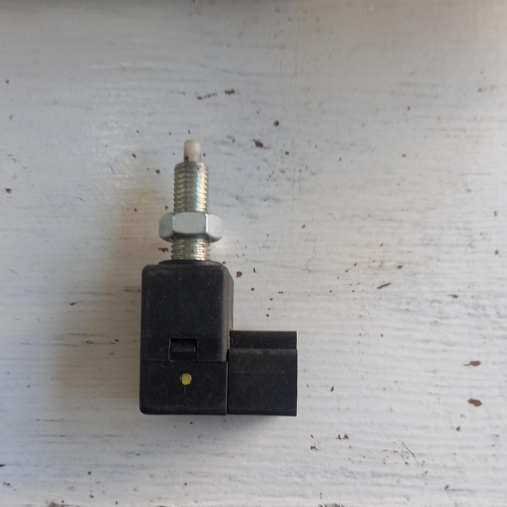 فشنگی ترمز هیوندا آزرا