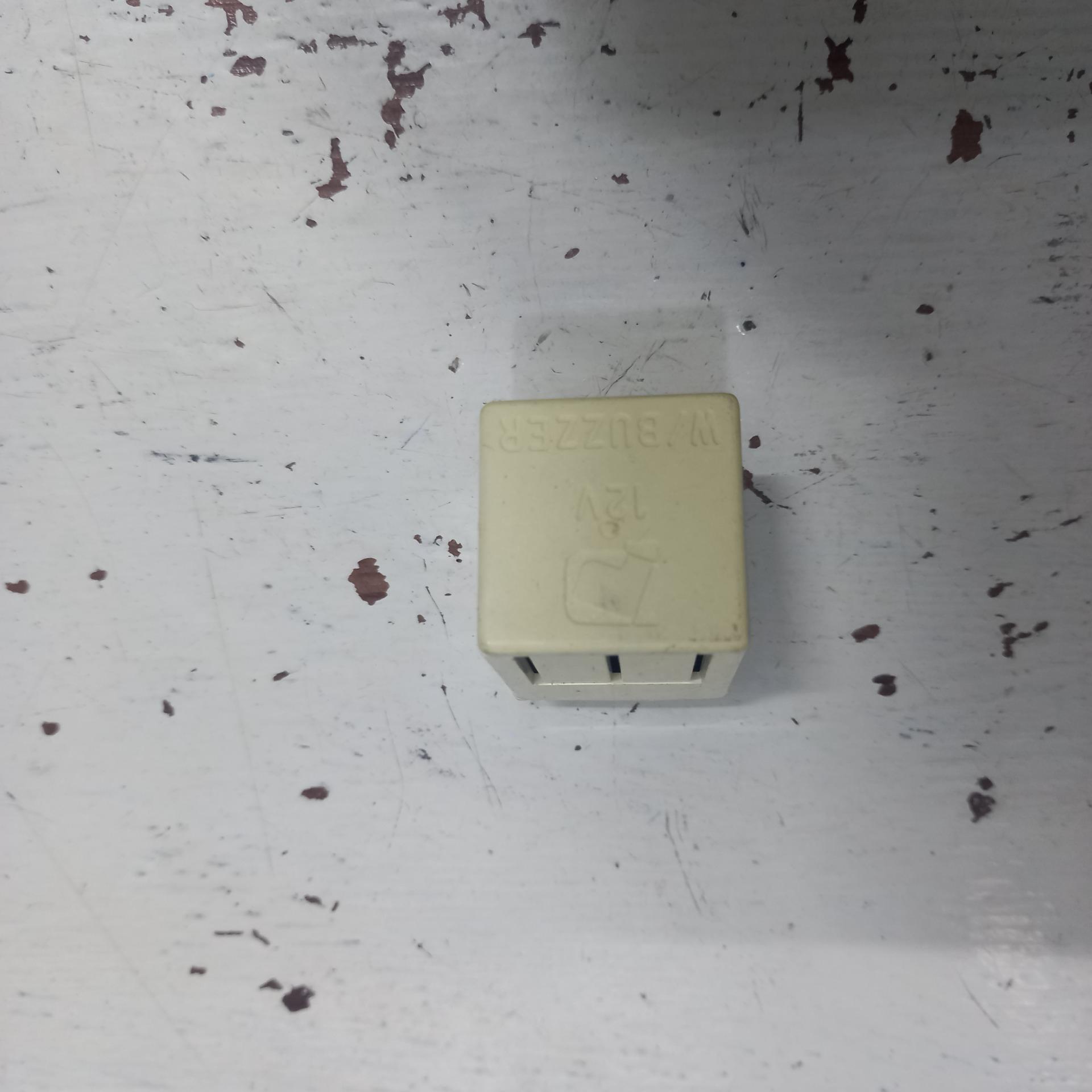 رله بازر اخطار چراغ پژو پارس 405