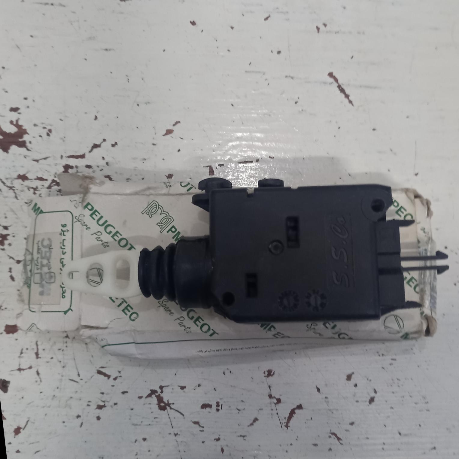 پمپ در شاگرد پژو 405