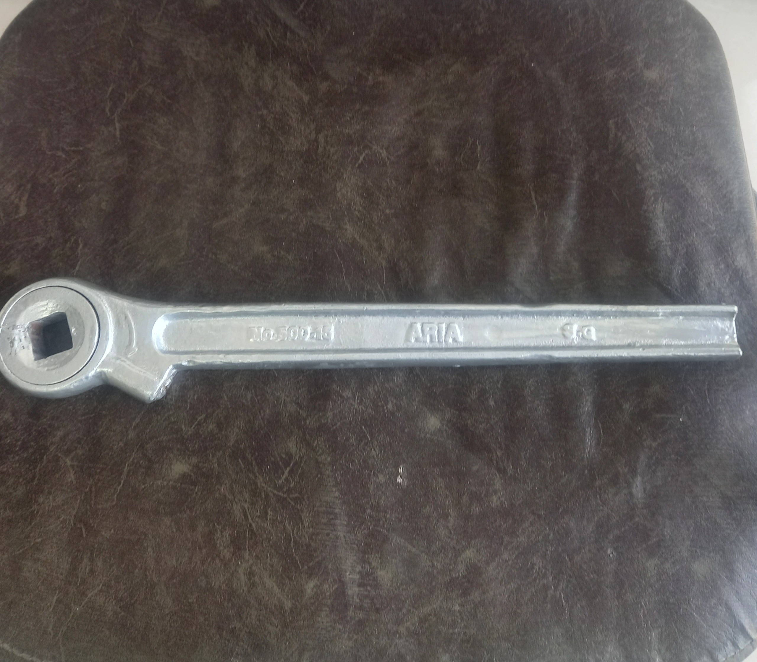 آچار جق جقه ای کامیون و وانت