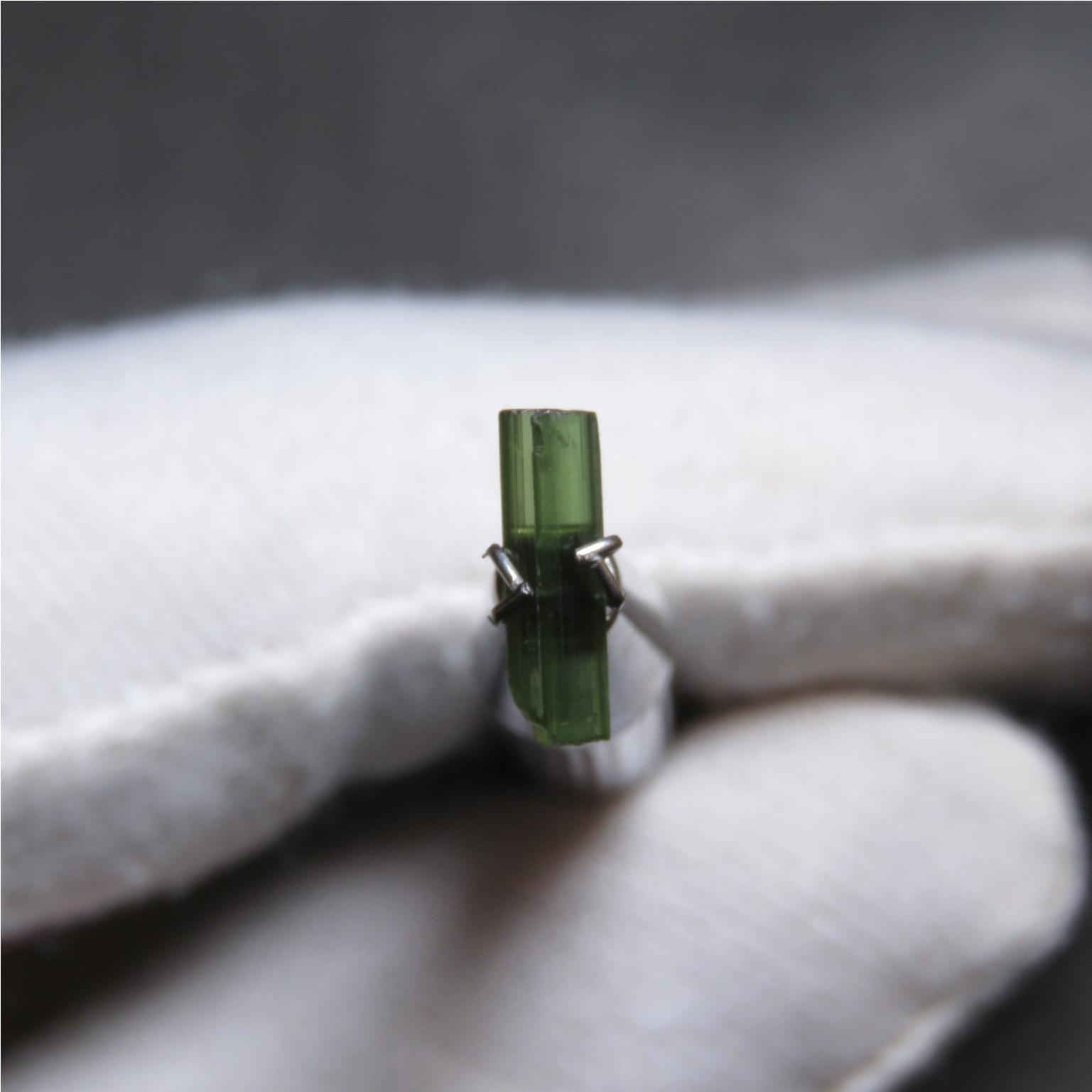 تورمالین سبز افغانستان معدنی و طبیعی با ضمانت