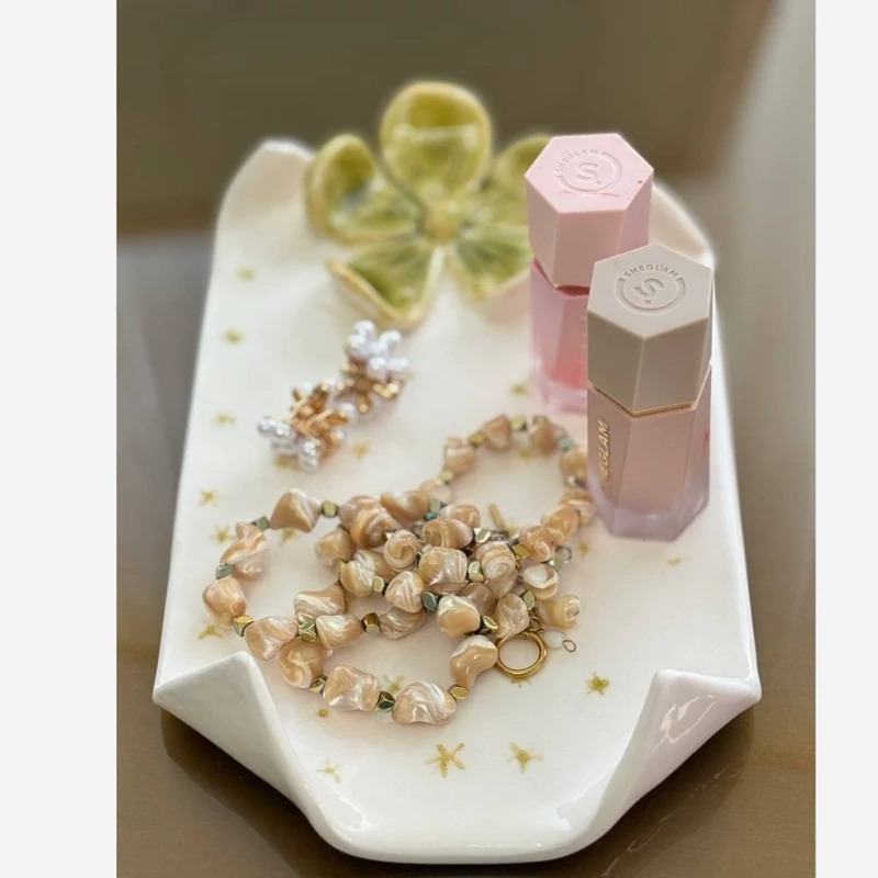 سینی دست ساز گل، ستاره