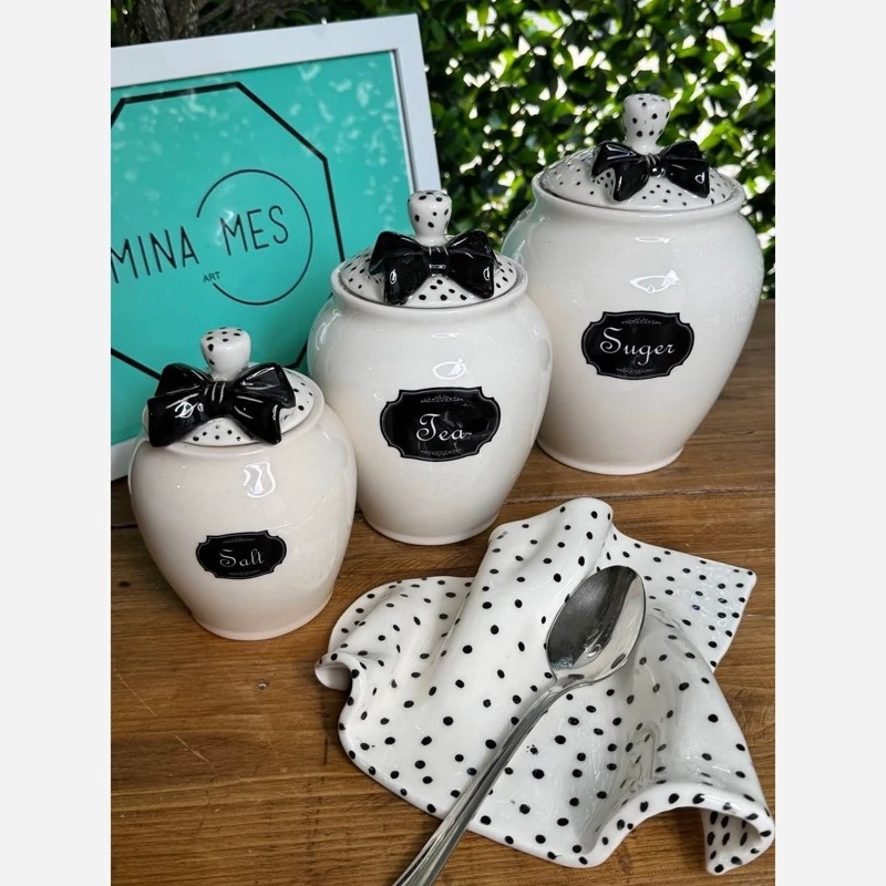 بانکه پاسماوری به همراه جاقاشقی