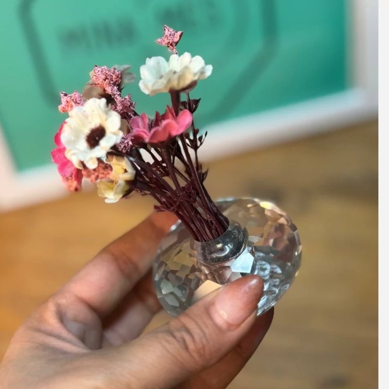 گل کریستالی کرمی