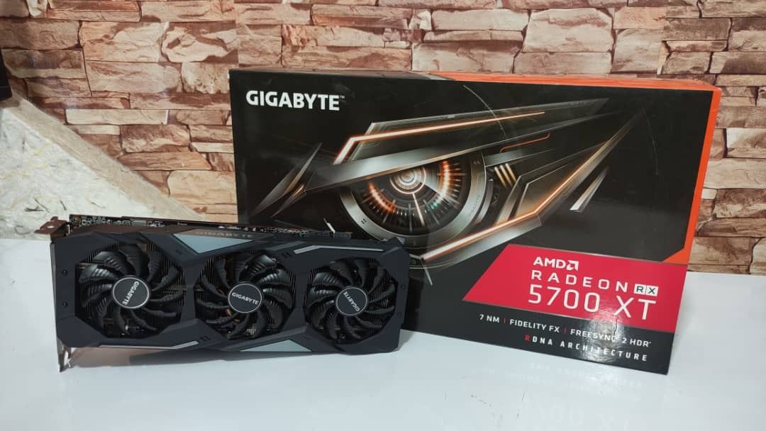 کارت گرافیک RX5700XT gigabyte