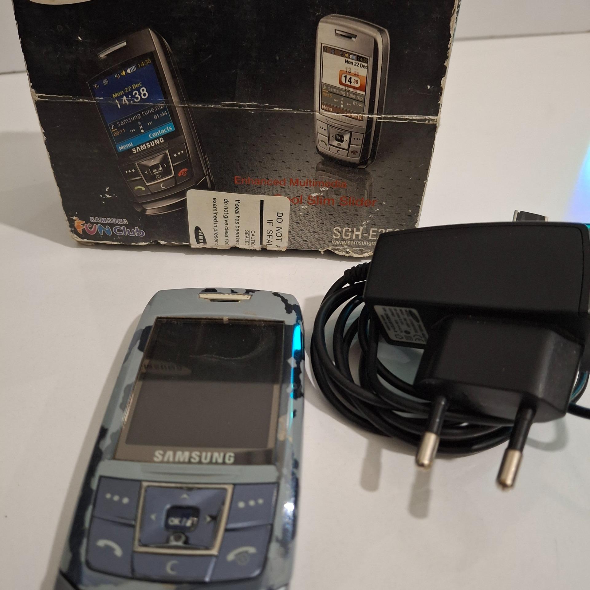 گوشی موبایل سامسونگ e250 کشویی