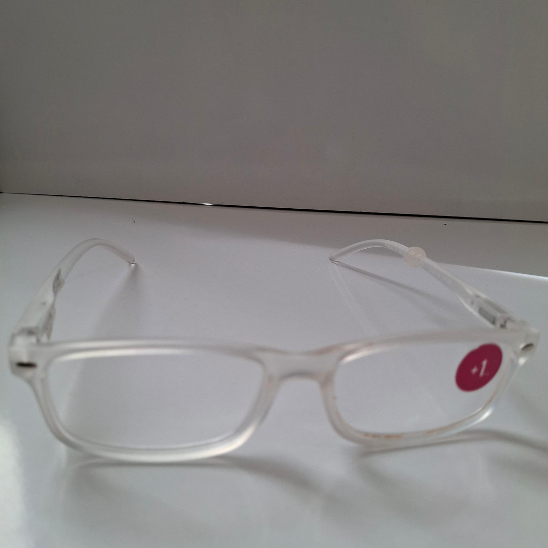 عینک طبی مطالعه نمره یک