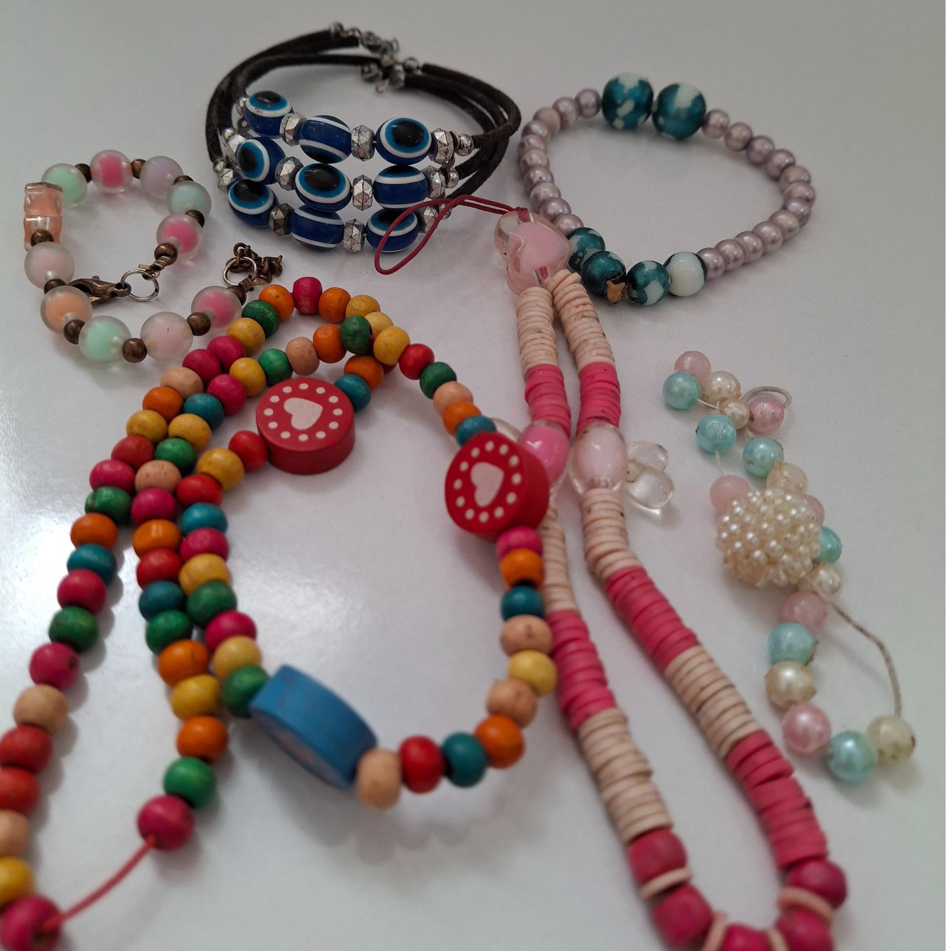 6 قطعه دستبند قدیمی مهره