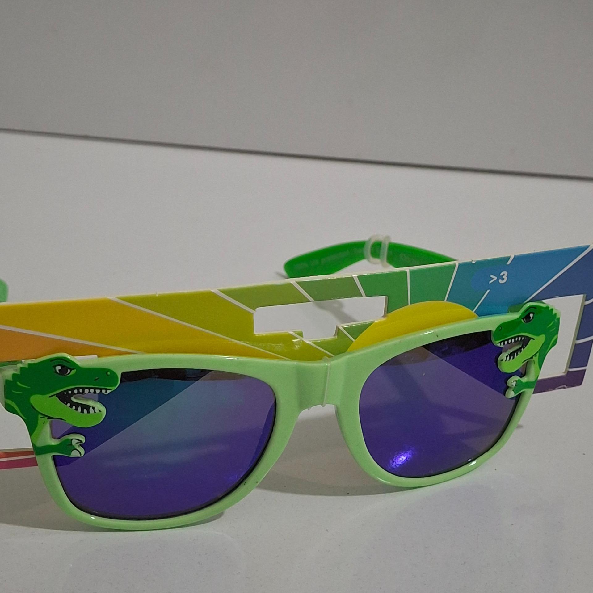 عینک آفتابی بچگانه