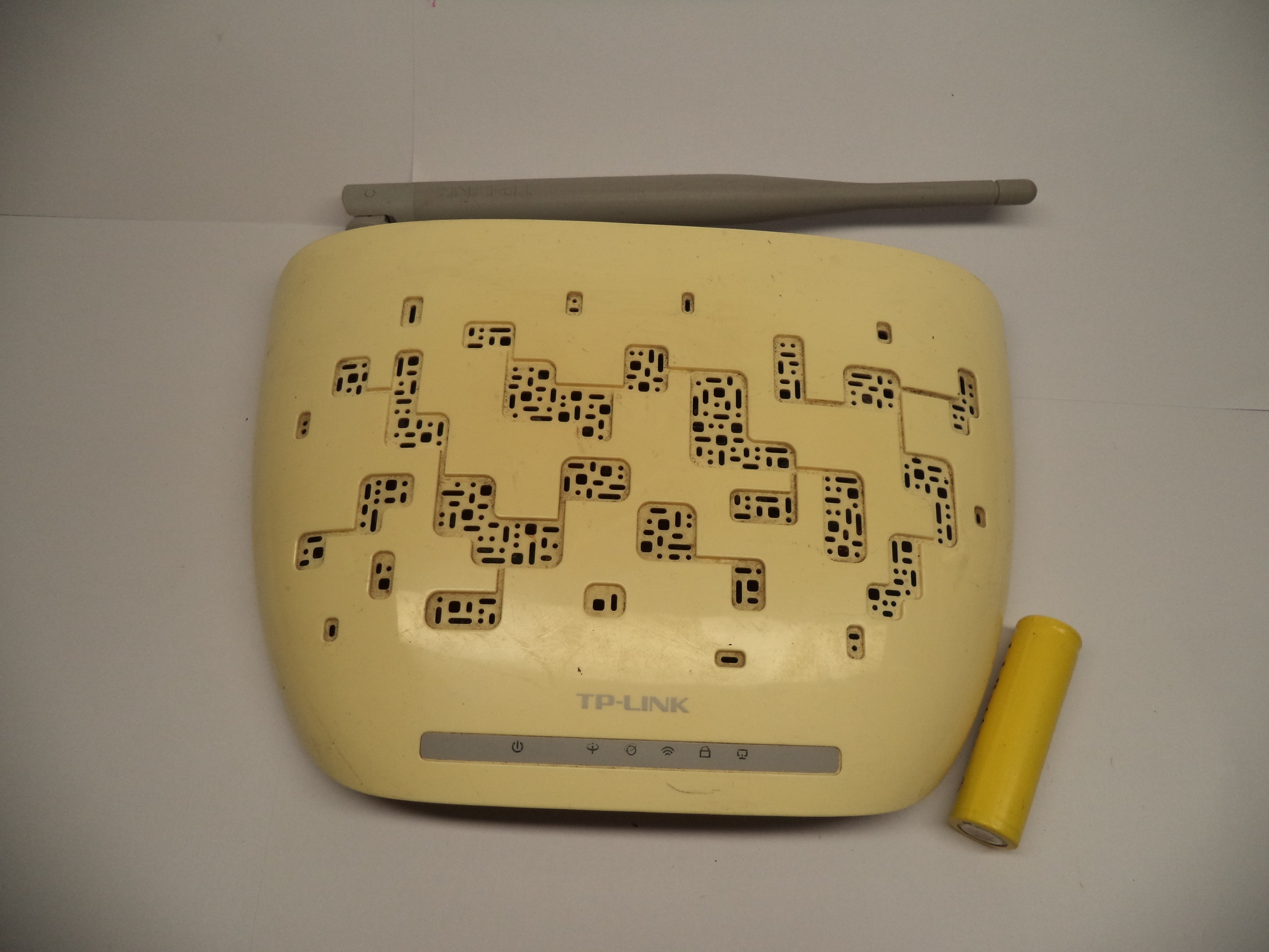 مودم adsl tplink w8151n