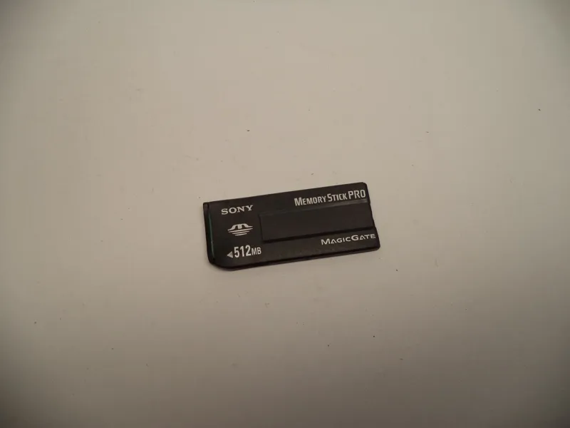 رم قدیمی memory stick pro