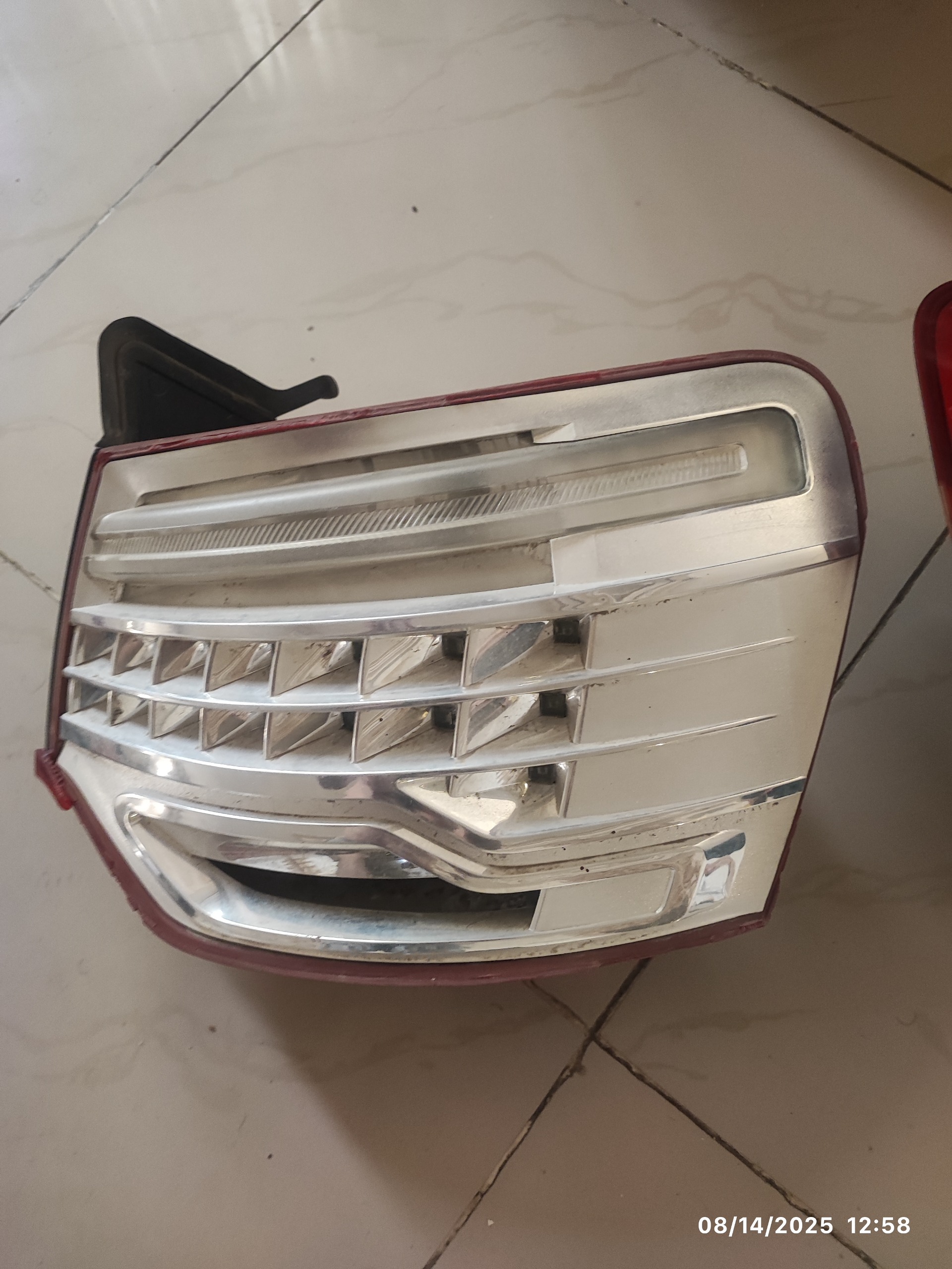 چراغ عقب سیتروئن c5new