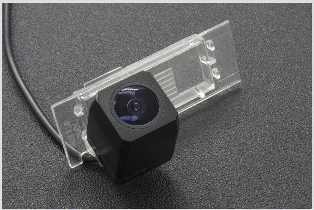 دوربین دنده عقب خودرو