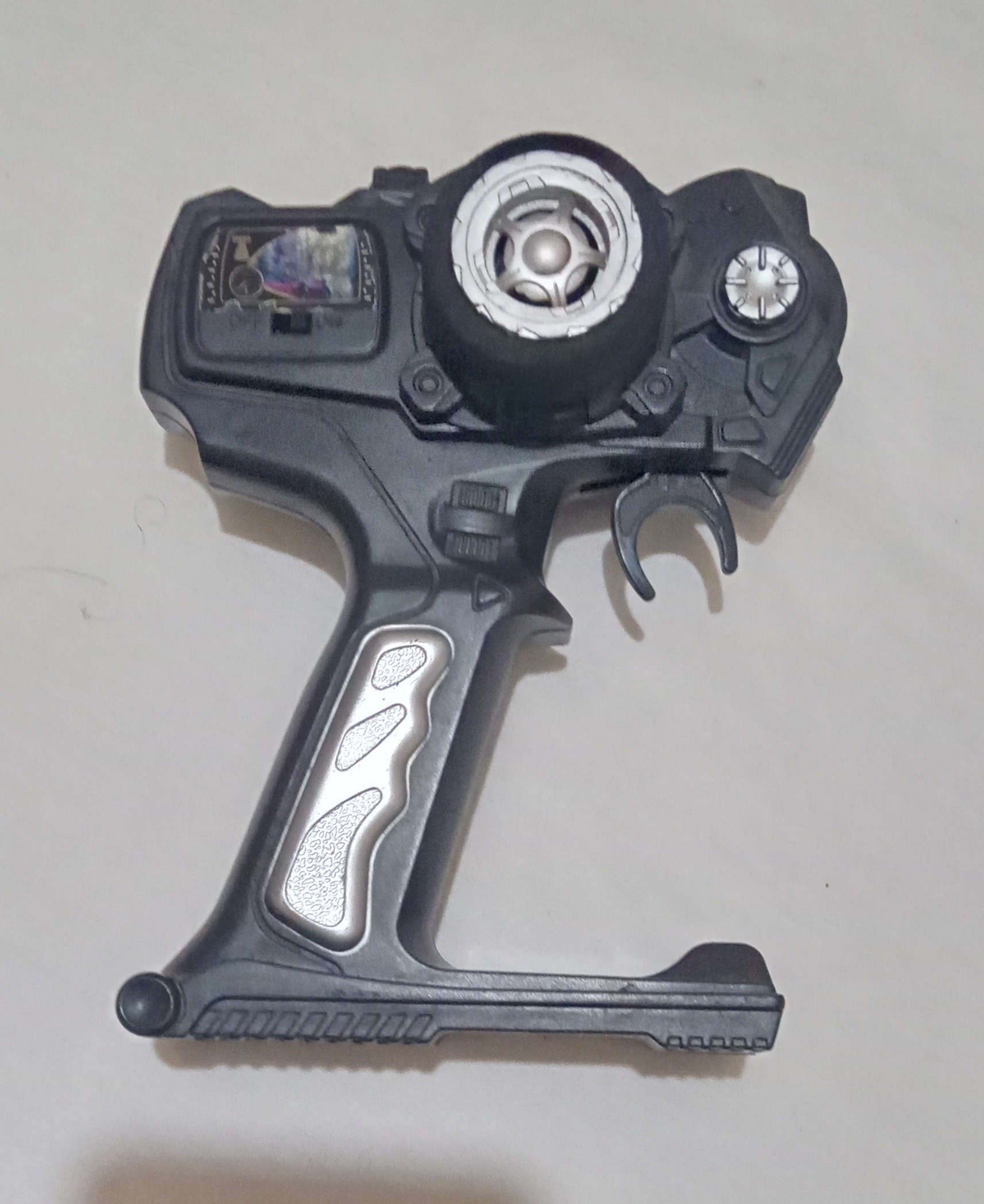 ریموت کنترل ماشین اسباب بازی