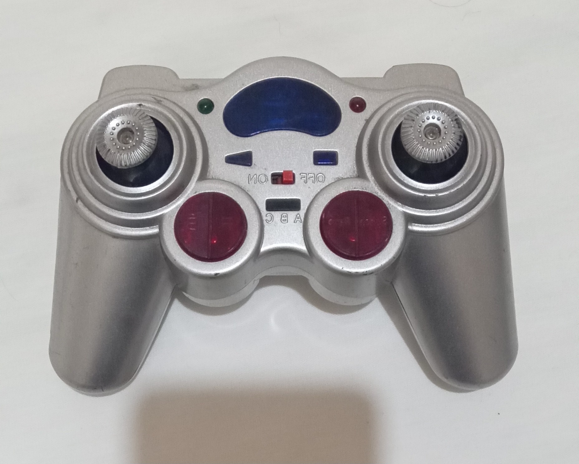 ریموت کنترل ماشین اسباب بازی