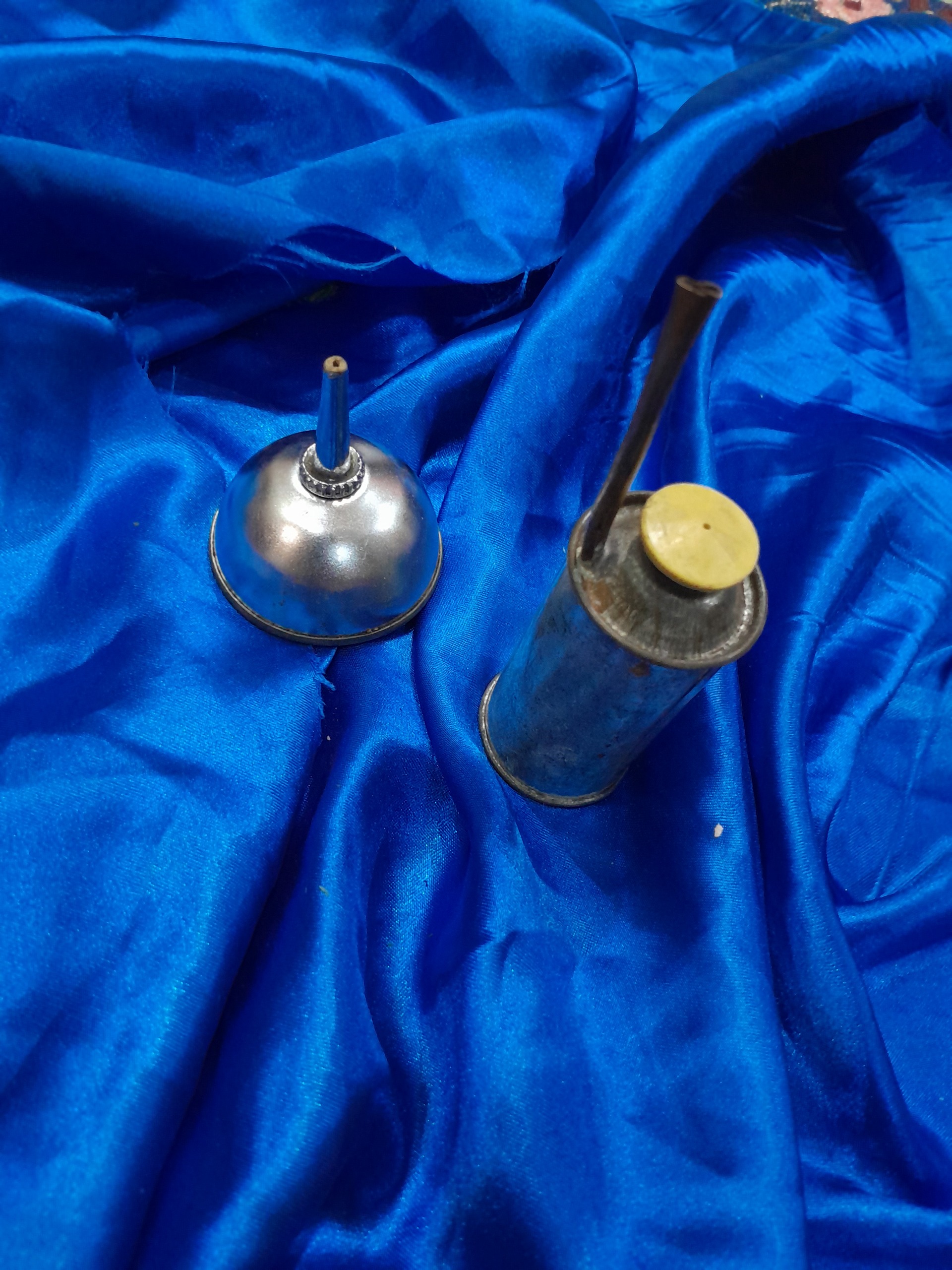 روغن دان قدیمی