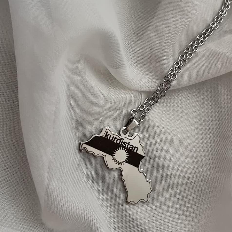 گردنبند نقشه کردستان استیل رنگ ثابت و بدون حساسیت