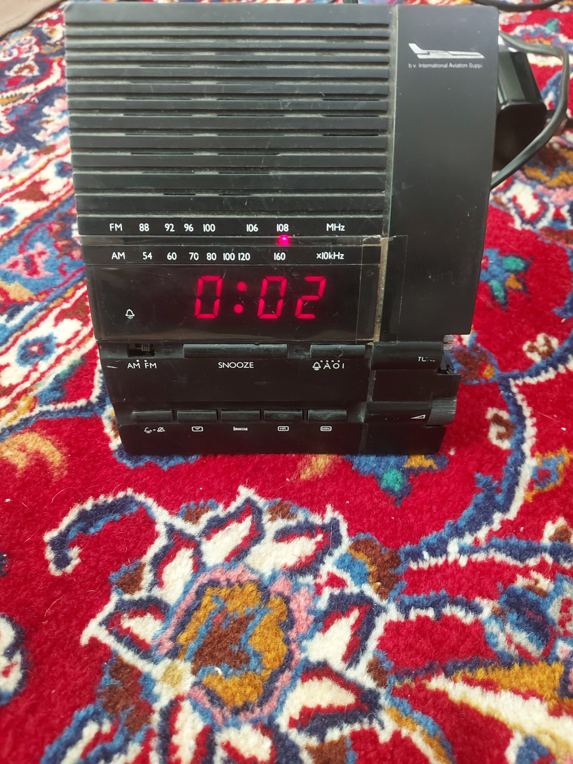 رادیو ساعتی برقی قدیمی