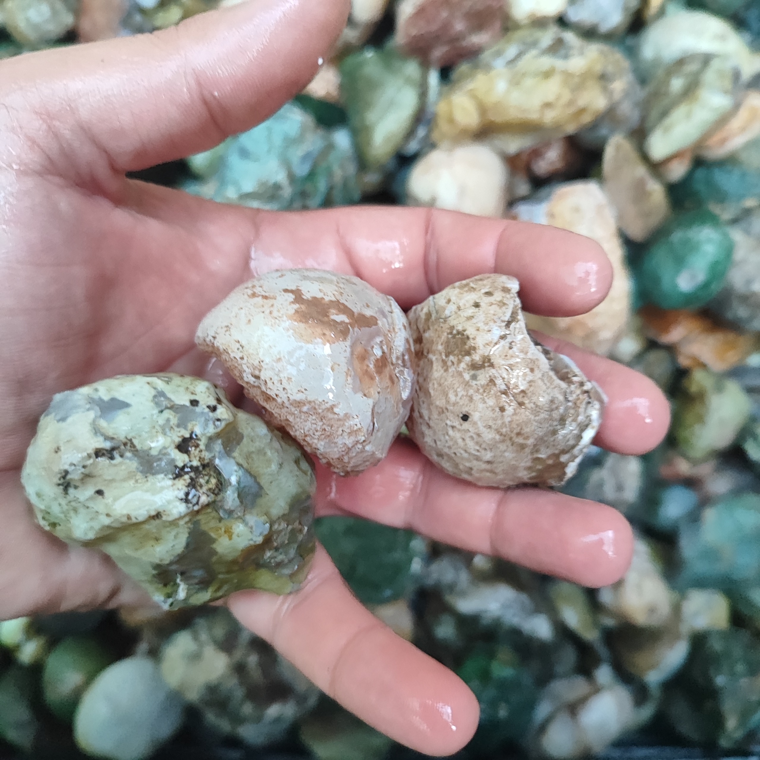 سنگ توپی عقیق دست نخورده پک 5 کیلو