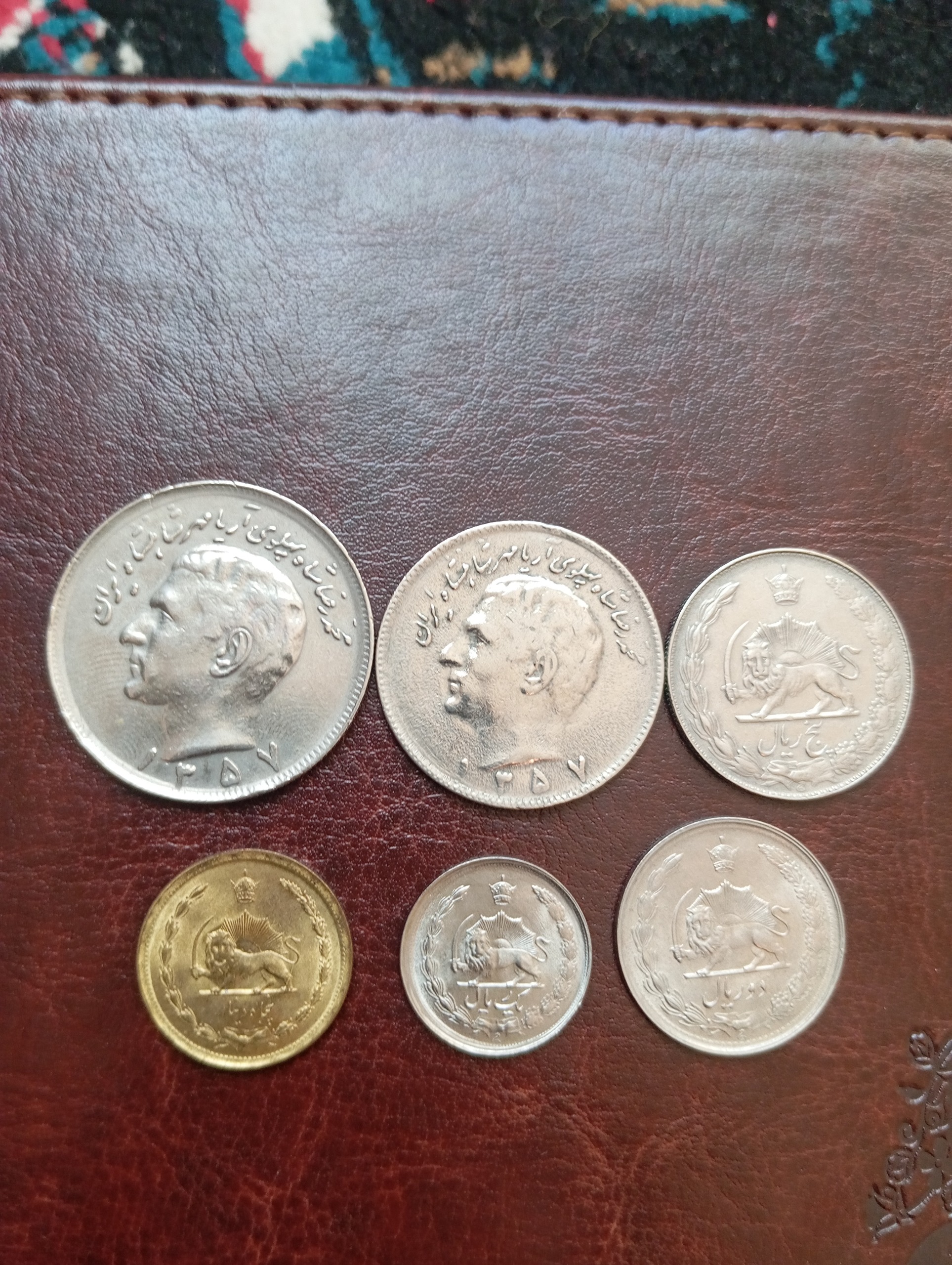 ست زیبا و بسیار کمیاب سال1357