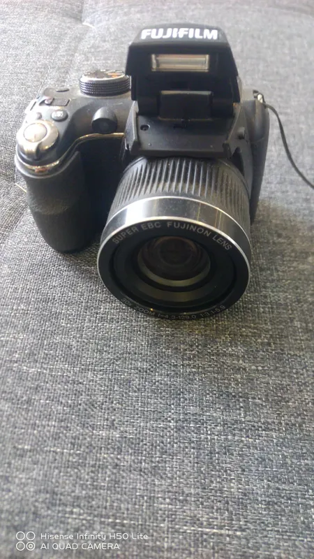 دوربین عکاسی فوجی S4000