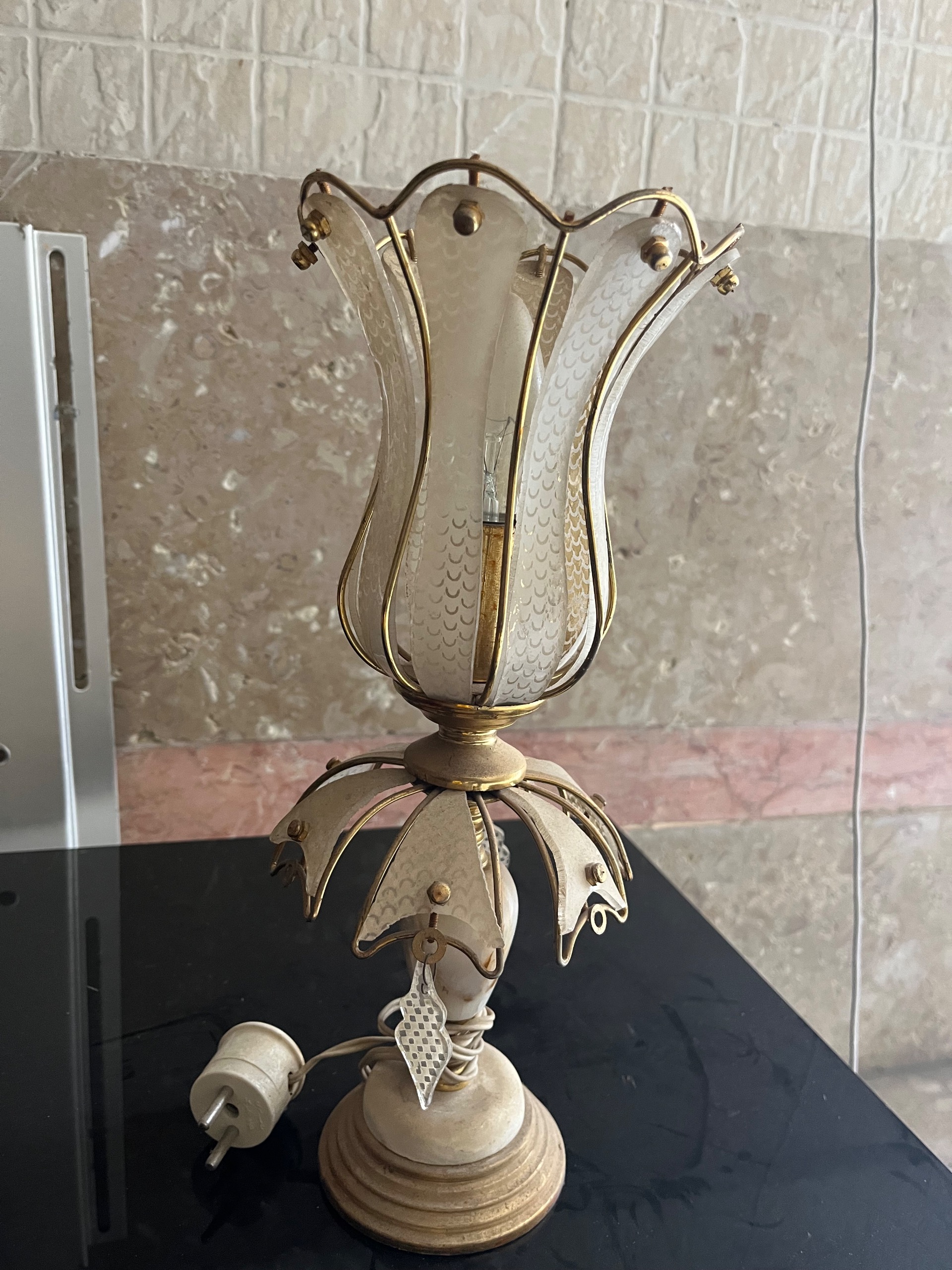 چراغ لاله قدیمی