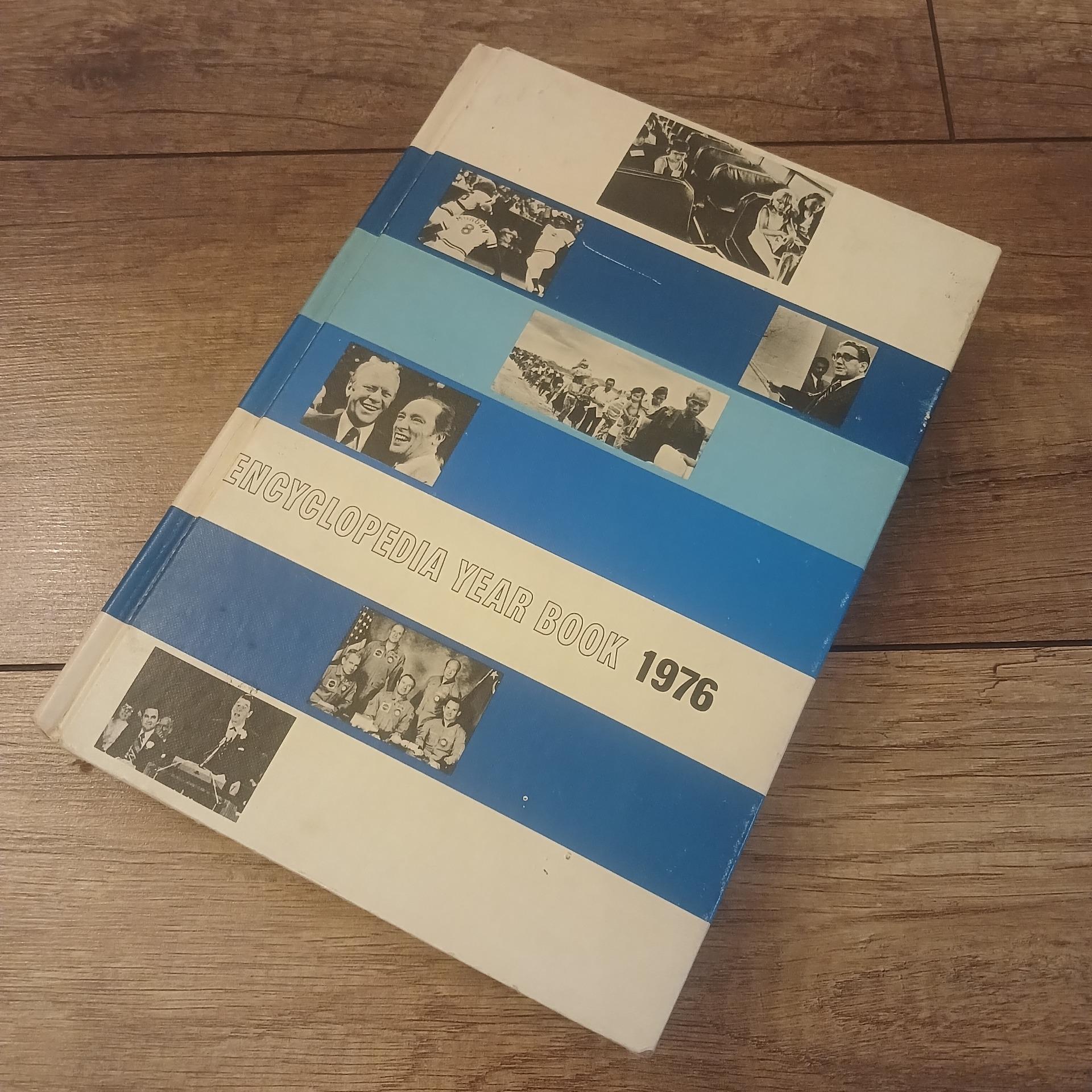 ENCYCLOPEDIA YEAR BOOK 1976