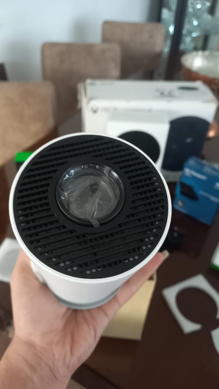 Hy300 اندرویدی 4k