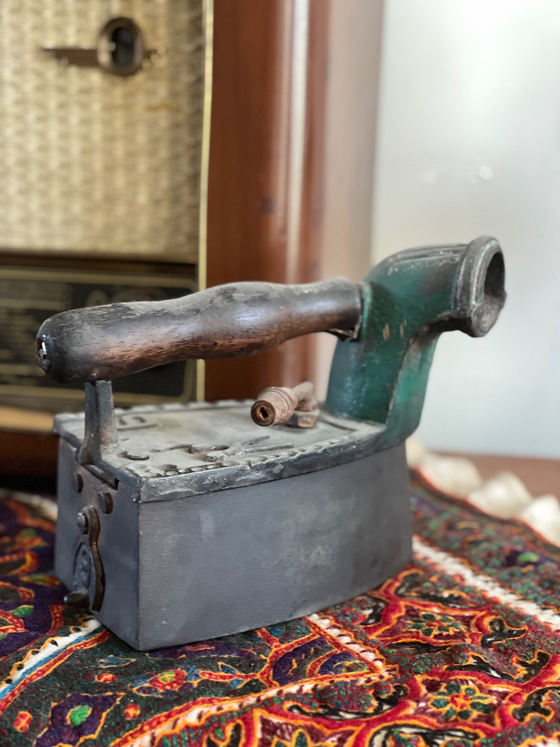 اتو ذغالی مارک قیچی
