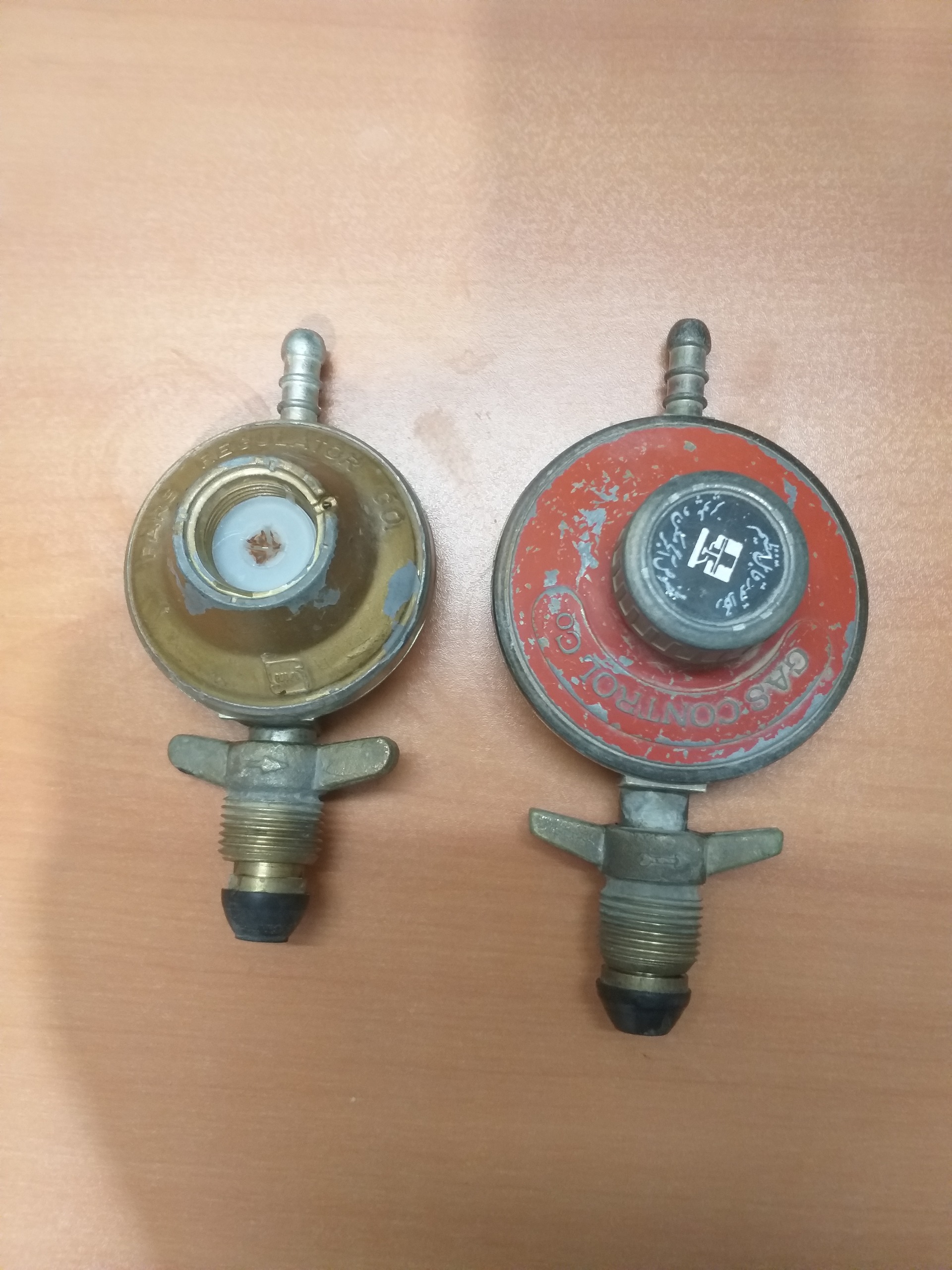 دو عدد رگلاتور کپسول گاز