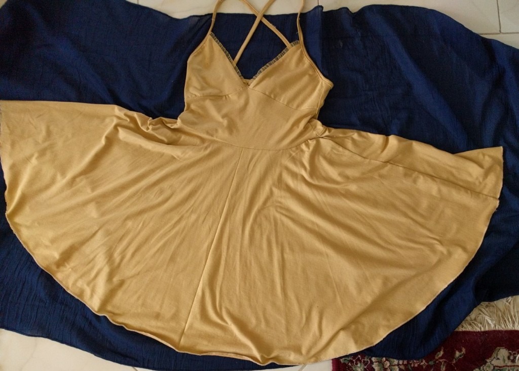 پیراهن سارافون زنانه پشت باز کرم خردلی بند ضربدری