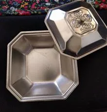 قندان