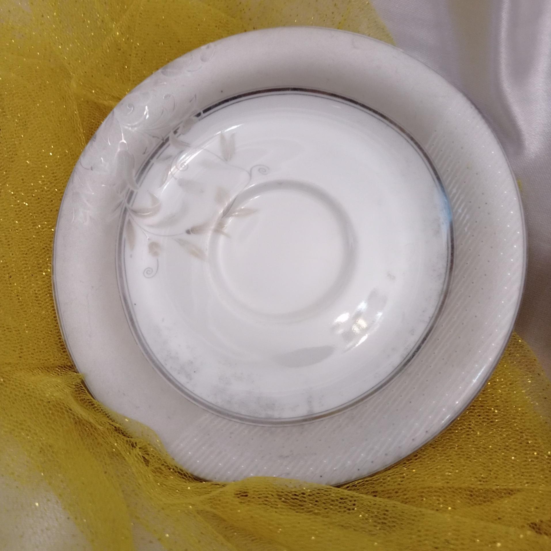 نعلبکی طوس چینی قطر 15/2 سانت ( کد 27 )