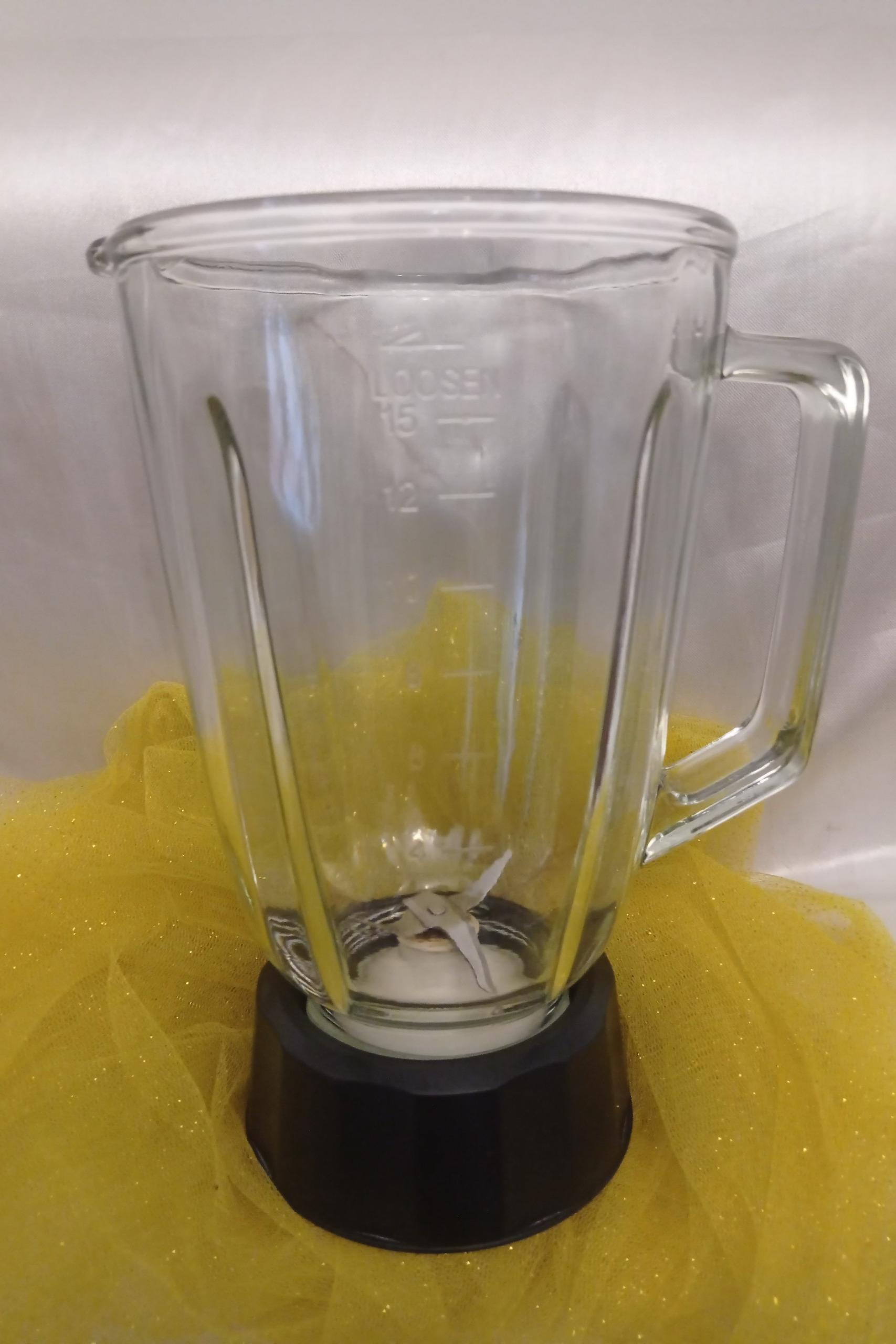 پارچ بلور و حلقه پارچ و تیغ و کوبل مخلوط کن