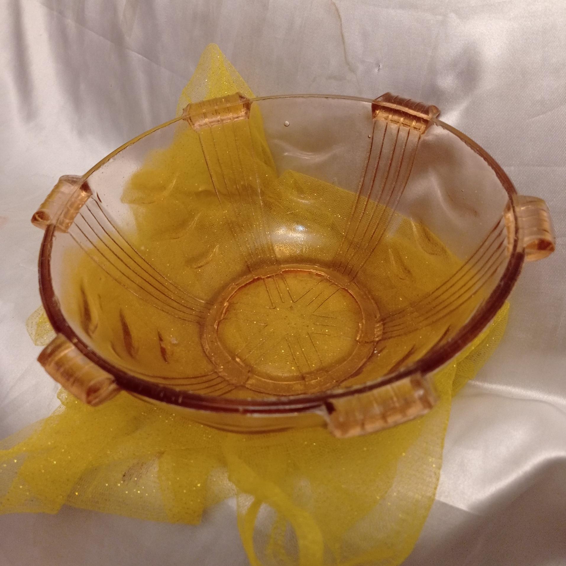 کاسه انارخوری یا میوه خوری بلور صورتی