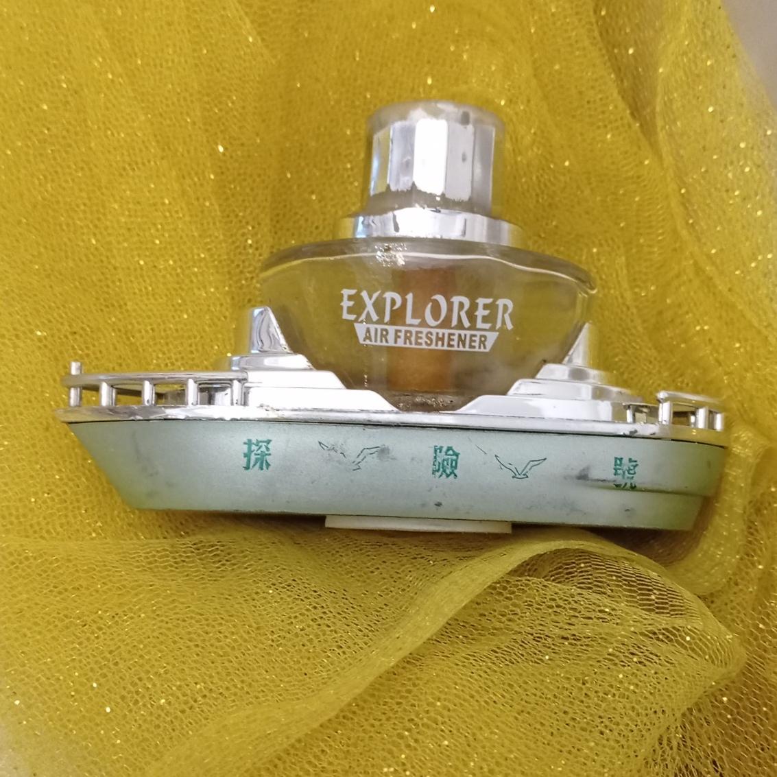 خوشبو کننده ماشین بدون مایع ( کد 11 )