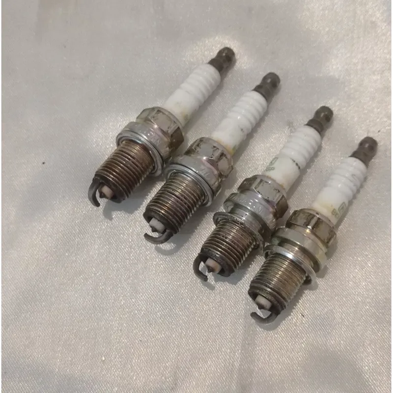 شمع خودرو NGK ژاپنی چهار عدد ( کد هفت )