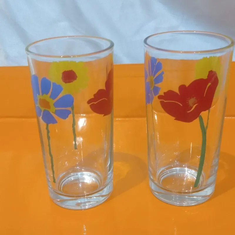 لیوان بلور گلدار قدیمی