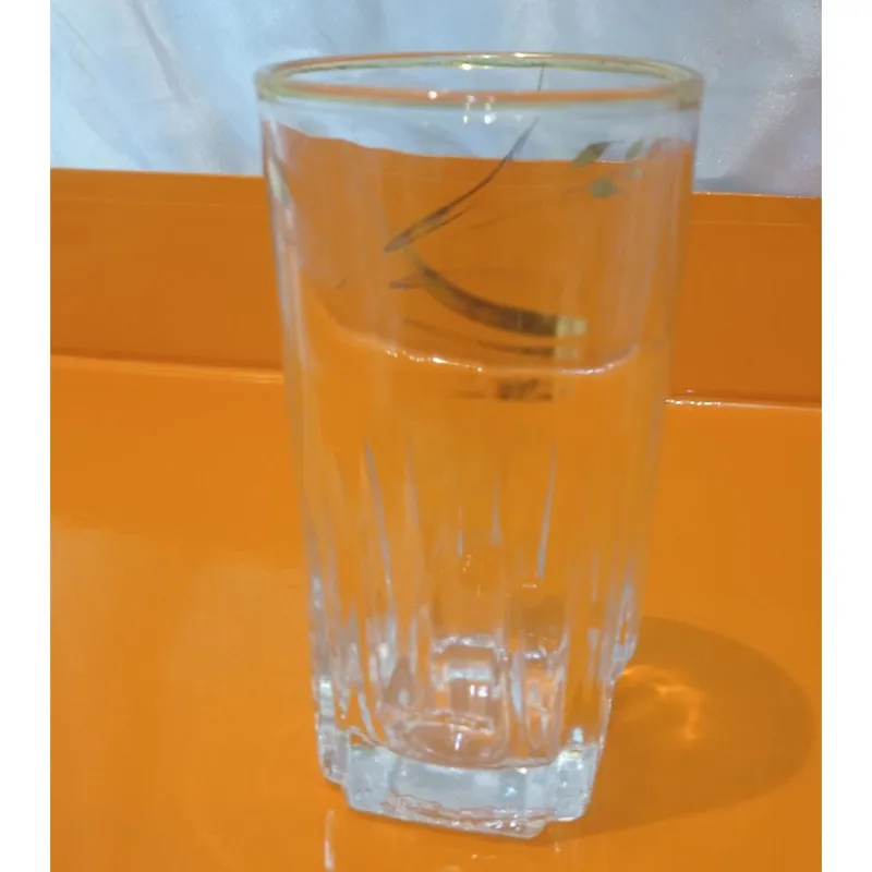 لیوان بلور گلدار قدیمی