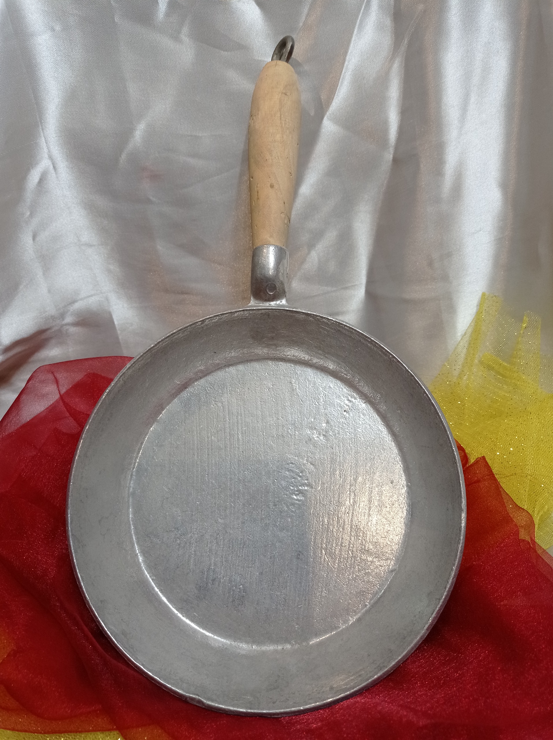 تابه دو نفره دسته بغل روسی 20 سانت ( کد ده )