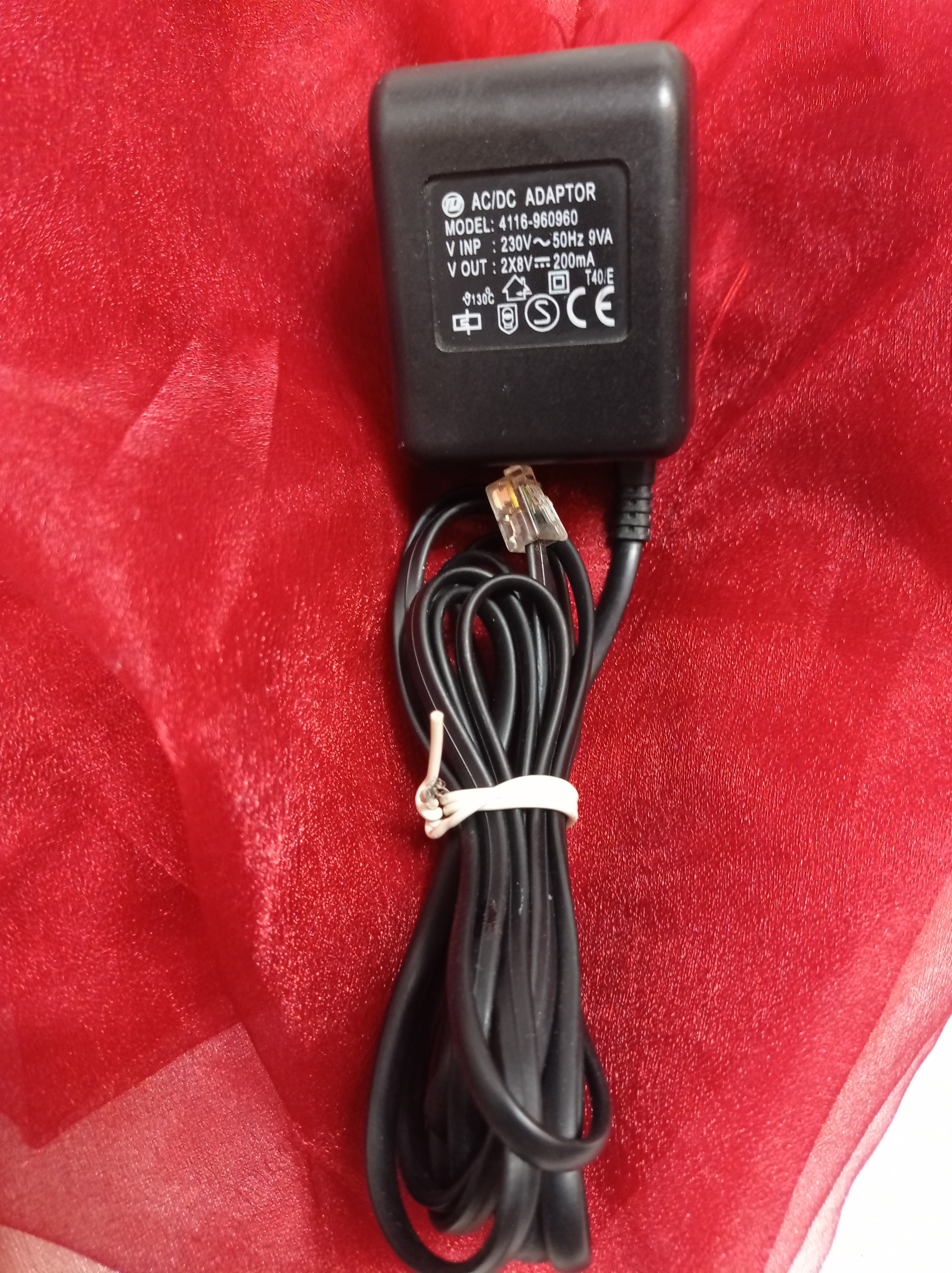 آداپتور تلفن 2×8 ولت 200میلی آمپر ( کد ده )