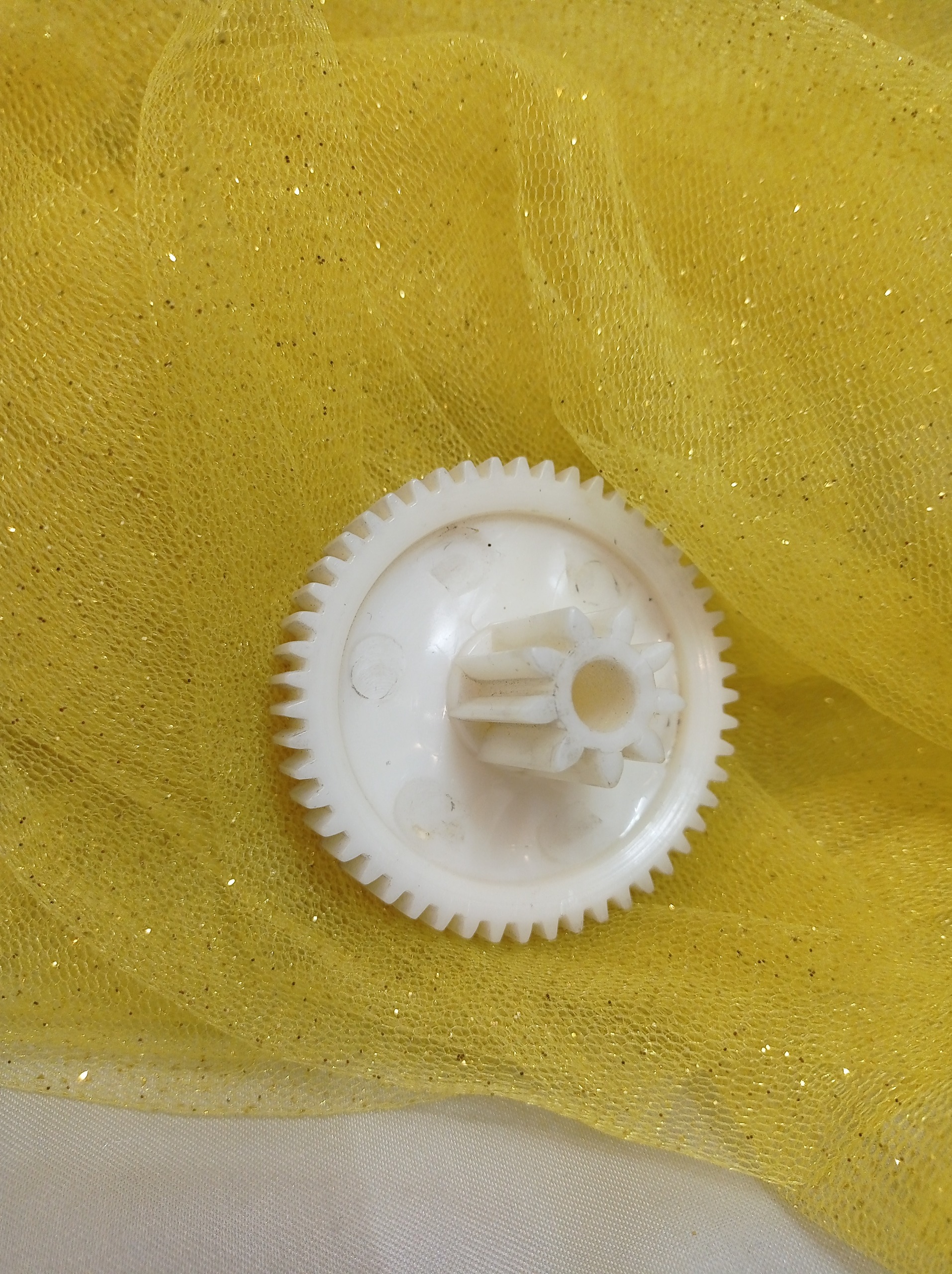 چرخ دنده چرخ گوشت ( کد 23 ) توضیحات دارد