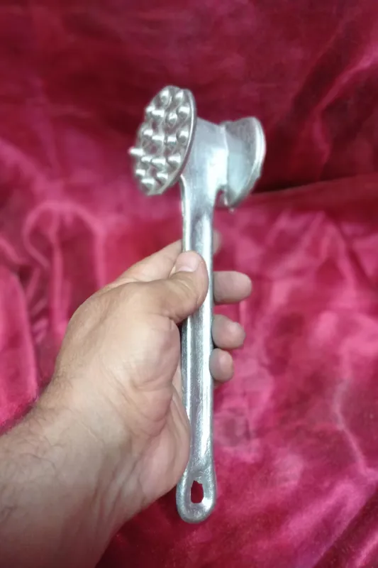 بیفتک کوب فلزی