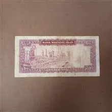 100