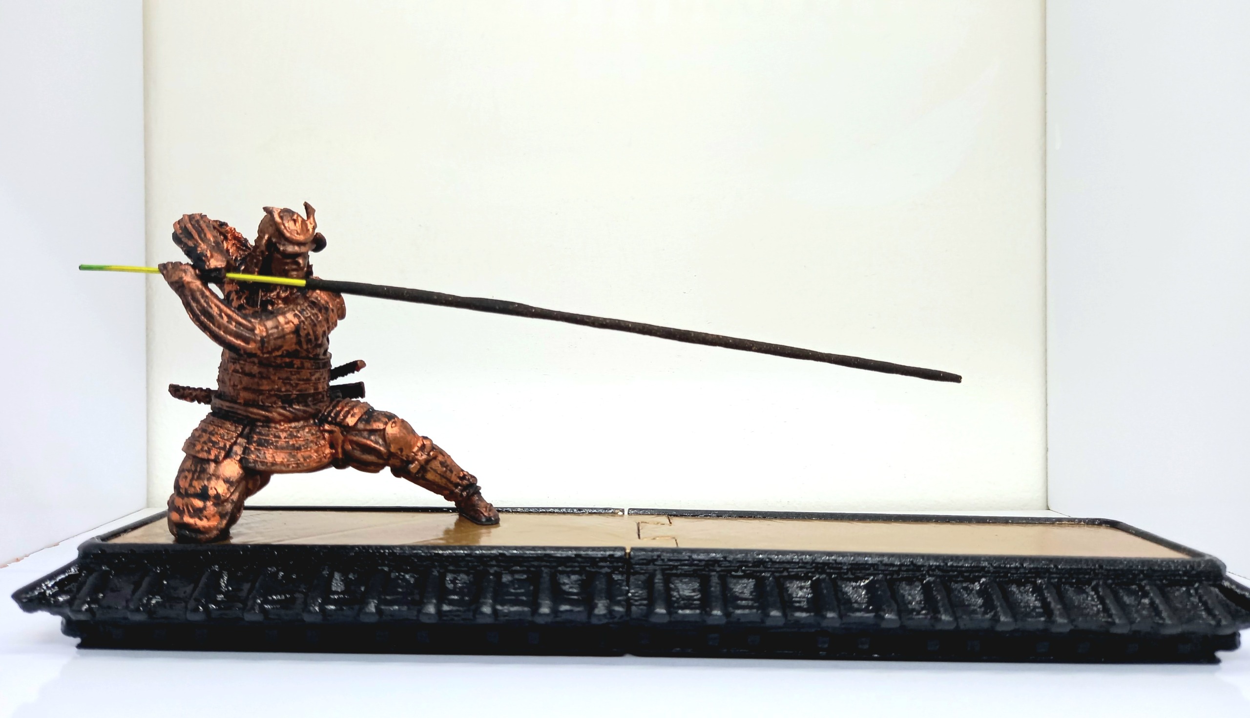 نگهدارنده و جا عودی سامورائی