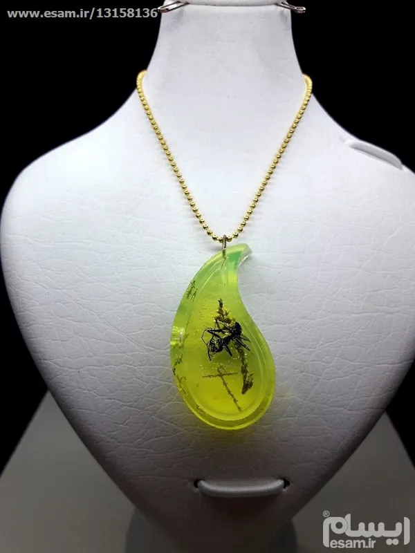 مزایده جنجالی گردنی کهرباطرح روسی مورچه دار بهمراه